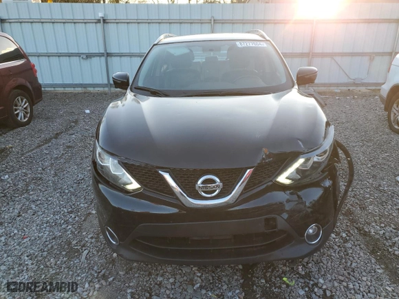 2017 Nissan Rogue Sport SV with VIN JN1BJ1CP7HW015918, listed as a Copart auction lot 46916185 with 95,613 mi miles and Non Repairable. Bid and sale history available at carsss.com. Image 5.