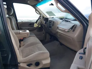 2001 Ford F-150 SuperCrew XLT with VIN 1FTRW08W41KA63428, listed as a IAAI auction lot 41565419 with 181,557 mi miles. Bid and sale history available at carsss.com. Image 5.