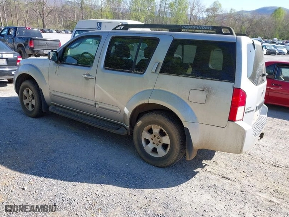 2006 Nissan Pathfinder SE with VIN 5N1AR18W06C625090, listed as a IAAI auction lot 42033313 with 263,131 mi miles. Bid and sale history available at carsss.com. Image 3.