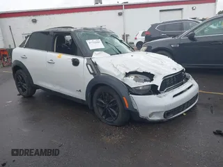 2011 MINI Countryman S with VIN WMWZC5C54BWM10154, listed as a IAAI auction lot 37722183 with Not provided miles and . Bid and sale history available at DreamBid. Image 1.