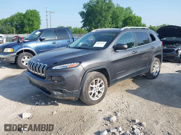 2017 Jeep Cherokee Latitude z VIN 1C4PJMCB7HW501797, wystawiony jako IAAI lot #42277579 z przebiegiem 107 639 mil mil oraz . Historia ofert i sprzedaży dostępna na DreamBid. Obrazek 17.
