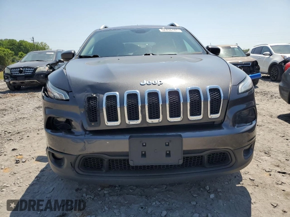 2017 Jeep Cherokee Latitude with VIN 1C4PJMCS8HW602718, listed as a Copart auction lot 52498185 with 104,153 mi miles and Salvage Title. Bid and sale history available at carsss.com. Image 5.