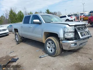 2015 Chevrolet Silverado 1500 LT with VIN 3GCUKREC7FG275047, listed as a IAAI auction lot 41689067 with 188,194 mi miles. Bid and sale history available at carsss.com. Image 1.