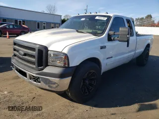2002 Ford F-350 XL with VIN 1FTSX30F32ED25550, listed as a Copart auction lot 79089704 with 242,074 mi miles and Salvage title. Bid and sale history available at DreamBid. Image 1.