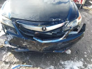 2013 Acura ILX Technology with VIN 19VDE1F79DE006835, listed as a IAAI auction lot 41396230 with 193,249 mi miles and . Bid and sale history available at DreamBid. Image 17.