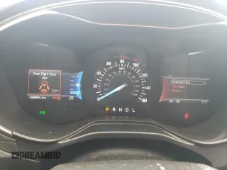 2020 Ford Fusion SE z VIN 3FA6P0HD9LR148574, wystawiony jako Copart lot #56694155 z przebiegiem 89 994 mil mil oraz Szkoda całkowita • Salvage title. Historia ofert i sprzedaży dostępna na DreamBid. Obrazek 9.