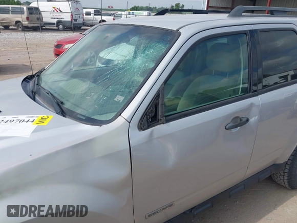 2008 Ford Escape XLT with VIN 1FMCU93188KD05798, listed as a IAAI auction lot 42497044 with 215,954 mi miles and . Bid and sale history available at DreamBid. Image 6.