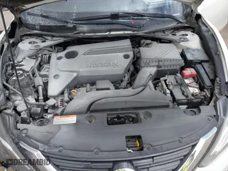 2018 Nissan Altima 2.5 SR with VIN 1N4AL3AP2JC140548, listed as a IAAI auction lot 41968993 with 112,000 mi miles. Bid and sale history available at carsss.com. Image 10.