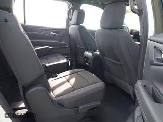 2024 Chevrolet Traverse AWD Z71 with VIN 1GNEVJKS6RJ189232, listed as a IAAI auction lot 41472682 with 2,870 mi miles. Bid and sale history available at carsss.com. Image 8.