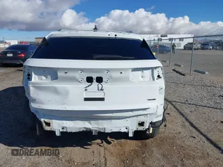 2024 Volkswagen Atlas SE with VIN 1V2KE2CA8RC231006, listed as a IAAI auction lot 41741151 with 15,291 mi miles and . Bid and sale history available at DreamBid. Image 17.