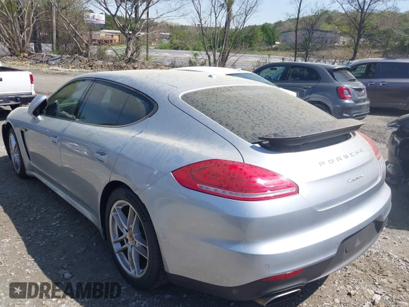 2014 Porsche Panamera z VIN WP0AA2A70EL007514, wystawiony jako IAAI lot #41910398 z przebiegiem 72 434 mil mil oraz . Historia ofert i sprzedaży dostępna na DreamBid. Obrazek 14.