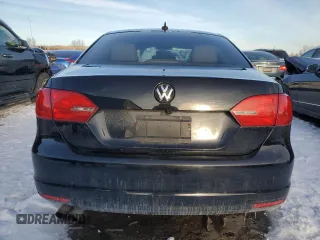 2013 Volkswagen Jetta SE with VIN 3VWBX7AJ9DM374708, listed as a Copart auction lot 43373705 with 238,059 mi miles and Clean title. Bid and sale history available at DreamBid. Image 6.