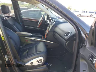 2011 Mercedes-Benz M 350 z VIN 4JGBB8GB7BA727461, wystawiony jako IAAI lot #42369873 z przebiegiem 198 000 mil mil oraz . Historia ofert i sprzedaży dostępna na DreamBid. Obrazek 5.