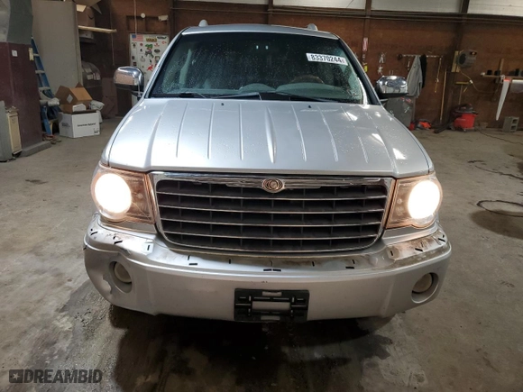 2007 Chrysler Aspen Limited with VIN 1A8HX58P57F521793, listed as a Copart auction lot 83370244 with 135,563 mi miles and Salvage Title. Bid and sale history available at carsss.com. Image 5.