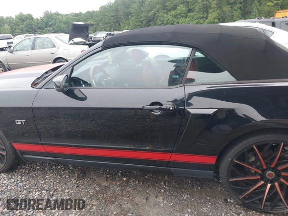 2010 Ford Mustang GT with VIN 1ZVBP8FH9A5101068, listed as a IAAI auction lot 42387476 with 70,252 mi miles and . Bid and sale history available at DreamBid. Image 14.