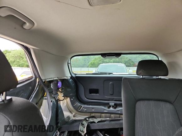 2022 Hyundai Venue SE with VIN KMHRB8A30NU141607, listed as a Copart auction lot 63023035 with 59,676 mi miles and Salvage title. Bid and sale history available at DreamBid. Image 10.