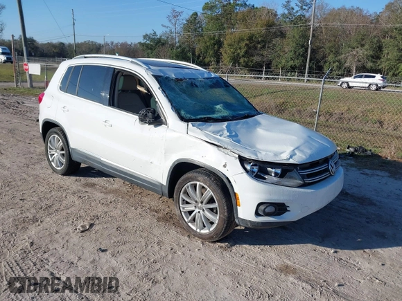 2015 Volkswagen Tiguan SE with VIN WVGAV7AX5FW600170, listed as a IAAI auction lot 41460660 with Not provided miles and . Bid and sale history available at DreamBid. Image 1.