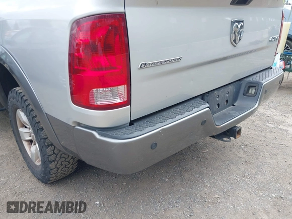 2013 Ram 1500 Lone Star z VIN 1C6RR7TT4DS704232, wystawiony jako IAAI lot #42202210 z przebiegiem 141 419 mil mil oraz . Historia ofert i sprzedaży dostępna na DreamBid. Obrazek 6.