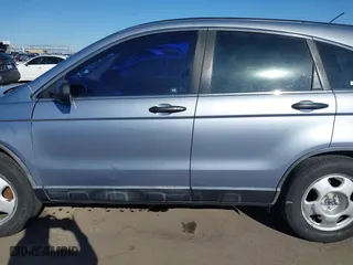 2008 Honda CR-V LX with VIN JHLRE38398C006482, listed as a IAAI auction lot 41834007 with 136,153 mi miles. Bid and sale history available at carsss.com. Image 15.