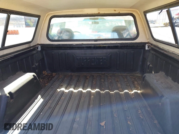 1999 Chevrolet Silverado 1500 LS with VIN 1GCEK14T9XZ213688, listed as a IAAI auction lot 41818993 with 192,743 mi miles. Bid and sale history available at carsss.com. Image 8.