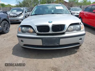 2002 BMW 3 Series 325xi with VIN WBAEP33422PF00009, listed as a IAAI auction lot 42371590 with 361,936 mi miles and . Bid and sale history available at DreamBid. Image 6.
