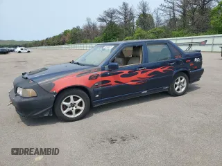 2000 Volvo S70 z VIN YV1LS61J9Y2665894, wystawiony jako Copart lot #59840645 z przebiegiem 150 644 mil mil oraz Szkoda całkowita • Salvage title. Historia ofert i sprzedaży dostępna na DreamBid. Obrazek 1.