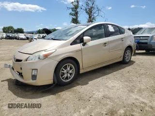 2010 Toyota Prius II z VIN JTDKN3DU2A1124808, wystawiony jako Copart lot #56920135 z przebiegiem 200 327 mil mil oraz Szkoda całkowita • Salvage title. Historia ofert i sprzedaży dostępna na DreamBid. Obrazek 1.