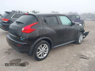 2014 Nissan Juke S with VIN JN8AF5MV1ET361155, listed as a IAAI auction lot 41486346 with 106,397 mi miles. Bid and sale history available at carsss.com. Image 4.