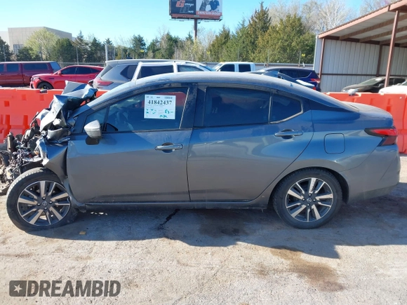 2021 Nissan Versa SV with VIN 3N1CN8EV8ML807735, listed as a IAAI auction lot 41842437 with 1 mi miles. Bid and sale history available at carsss.com. Image 13.