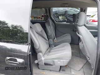 2007 Dodge Grand Caravan SXT z VIN 2D4GP44L07R121507, wystawiony jako IAAI lot #42244110 z przebiegiem 119 261 mil mil oraz . Historia ofert i sprzedaży dostępna na DreamBid. Obrazek 8.