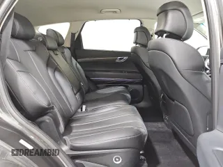 2024 Genesis GV80 z VIN KMUHBDSB2RU202487, wystawiony jako Copart lot #55534955 z przebiegiem 29 027 mil mil oraz Tytuł czysty. Historia ofert i sprzedaży dostępna na DreamBid. Obrazek 11.