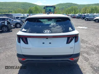 2022 Hyundai Tucson SEL with VIN 5NMJBCAE4NH124578, listed as a IAAI auction lot 41889731 with Not Provided miles. Bid and sale history available at carsss.com. Image 16.