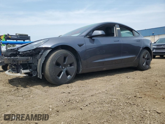 2023 Tesla Model 3 z VIN 5YJ3E1EA6PF579920, wystawiony jako Copart lot #60543565 z przebiegiem 55 574 mil mil oraz Czysty tytuł • Clean title. Historia ofert i sprzedaży dostępna na DreamBid. Obrazek 1.