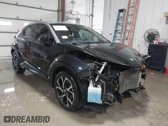2020 Toyota C-HR LE z VIN JTNKHMBX2L1086683, wystawiony jako IAAI lot #41572864 z przebiegiem 75 711 mil mil oraz . Historia ofert i sprzedaży dostępna na DreamBid. Obrazek 1.