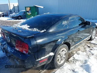 2009 Ford Mustang with VIN 1ZVHT80N195136459, listed as a IAAI auction lot 41284704 with 157,676 mi miles and . Bid and sale history available at carsss.com. Image 4.
