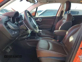 2018 FIAT 500X Trekking z VIN ZFBCFYCB6JP682871, wystawiony jako Copart lot #82798284 z przebiegiem 67 764 mil mil oraz Szkody całkowita. Historia ofert i sprzedaży dostępna na DreamBid. Obrazek 7.