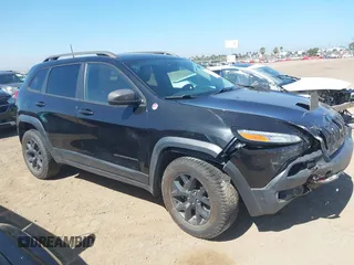 2016 Jeep Cherokee Trailhawk с VIN 1C4PJMBB9GW179051, выставлен на аукционе IAAI как лот 42520342 с пробегом 100 538 миль миль и . История ставок и продаж доступна на DreamBid. Изображение 1.