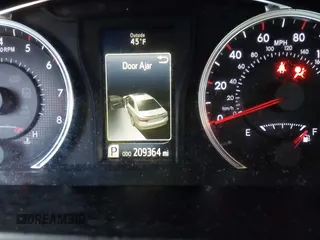 2015 Toyota Camry XLE with VIN 4T1BF1FK1FU099964, listed as a IAAI auction lot 41211645 with 209,364 mi miles and . Bid and sale history available at DreamBid. Image 15.