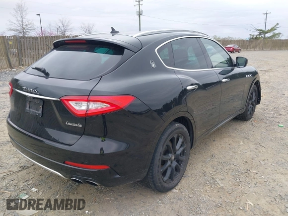 2017 Maserati Levante with VIN ZN661XUL6HX228414, listed as a IAAI auction lot 41898323 with 55,618 mi miles. Bid and sale history available at carsss.com. Image 4.