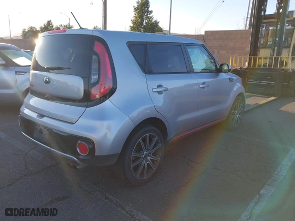 2017 Kia Soul ! with VIN KNDJX3AA5H7482363, listed as a IAAI auction lot 41433536 with 100,007 mi miles. Bid and sale history available at carsss.com. Image 4.