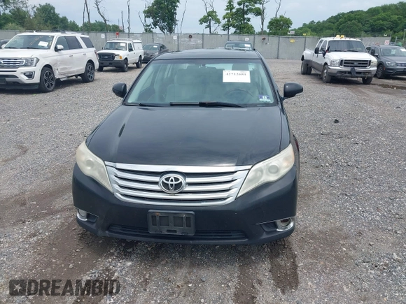 2012 Toyota Avalon with VIN 4T1BK3DB9CU466888, listed as a IAAI auction lot 42712681 with 323,252 mi miles and . Bid and sale history available at DreamBid. Image 12.