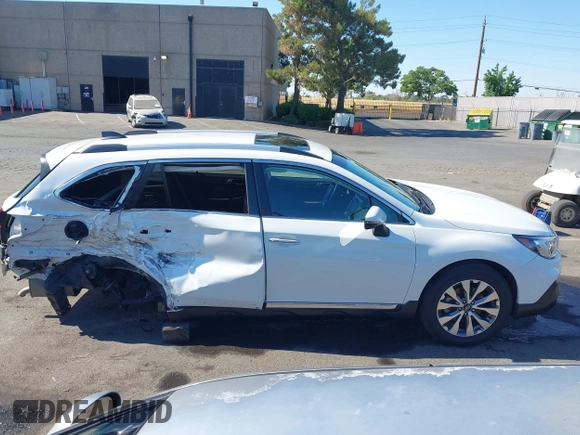 2019 Subaru Outback Touring with VIN 4S4BSETC3K3273307, listed as a IAAI auction lot 42738438 with 40,222 mi miles and . Bid and sale history available at DreamBid. Image 14.