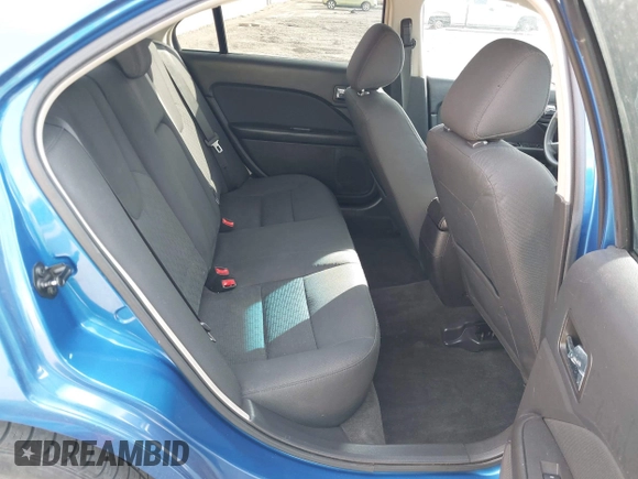 2011 Ford Fusion SE with VIN 3FAHP0HA2BR334826, listed as a IAAI auction lot 40993511 with 194,486 mi miles. Bid and sale history available at carsss.com. Image 8.