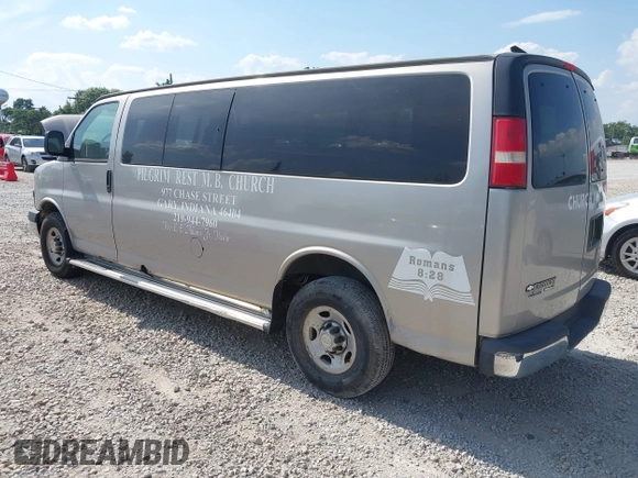 2007 Chevrolet Express Passenger with VIN 1GAHG39U571194706, listed as a IAAI auction lot 42641454 with 83,394 mi miles and . Bid and sale history available at DreamBid. Image 3.