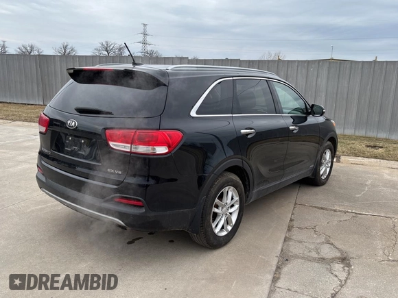 2016 Kia Sorento EX with VIN 5XYPHDA56GG094981, listed as a Copart auction lot 51238105 with 194,632 mi miles and Clean Title. Bid and sale history available at carsss.com. Image 4.