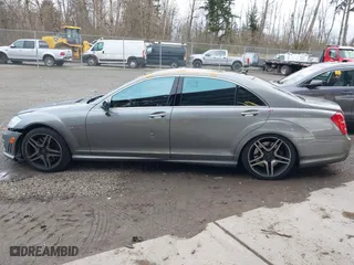 2013 Mercedes-Benz S-Class S 63 AMG with VIN WDDNG7EB3DA493697, listed as a IAAI auction lot 41307788 with 113,561 mi miles. Bid and sale history available at carsss.com. Image 13.
