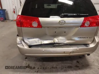 2009 Toyota Sienna XLE with VIN 5TDZK22CX9S236850, listed as a IAAI auction lot 42303935 with 201,583 mi miles and . Bid and sale history available at DreamBid. Image 6.
