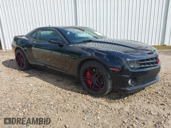 2010 Chevrolet Camaro 2SS z VIN 2G1FK1EJ0A9146975, wystawiony jako IAAI lot #42100335 z przebiegiem 127 763 mil mil oraz . Historia ofert i sprzedaży dostępna na DreamBid. Obrazek 1.