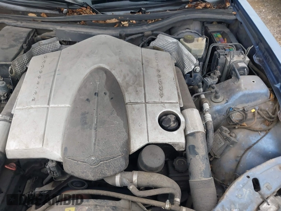 2005 Chrysler Crossfire Limited z VIN 1C3AN69L55X028319, wystawiony jako IAAI lot #41877090 z przebiegiem 233 107 mil mil oraz . Historia ofert i sprzedaży dostępna na DreamBid. Obrazek 10.