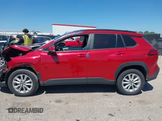 2022 Toyota Corolla Cross LE с VIN 7MUCAAAG3NV028977, выставлен на аукционе IAAI как лот 42243310 с пробегом 47 494 миль миль и . История ставок и продаж доступна на DreamBid. Изображение 15.